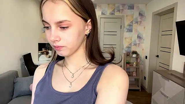 NylaNadler online show from February 17, 6:11 am