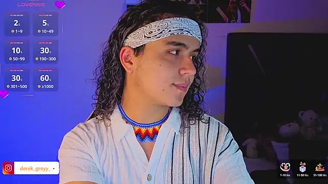 derek greyy  online show from January 9, 10:06 pm