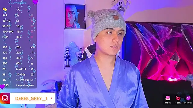 derek greyy  online show from October 27, 6:20 pm