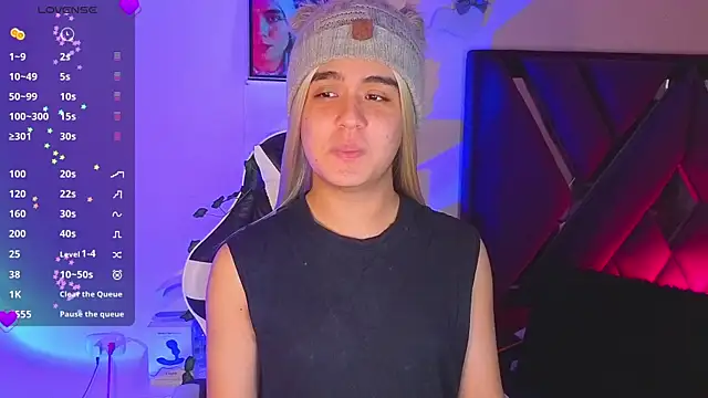 derek greyy  online show from November 12, 6:34 pm