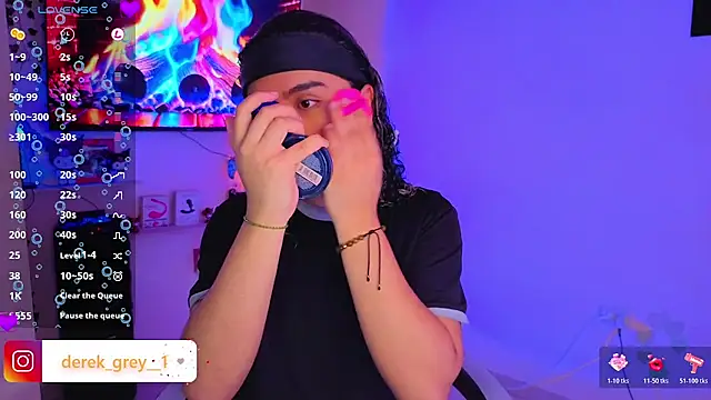 derek greyy  online show from April 9, 2:56 pm