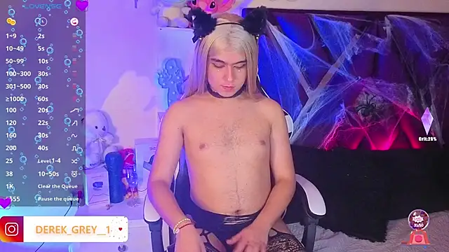 derek greyy  online show from October 17, 10:44 pm