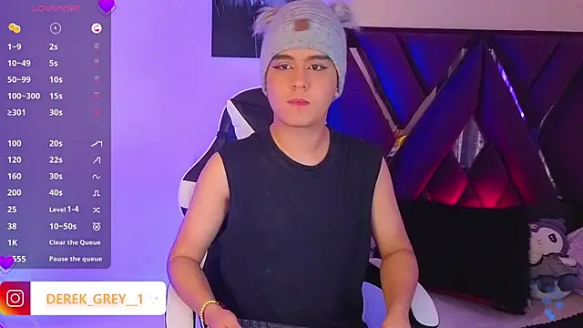 derek greyy  online show from September 24, 3:40 pm