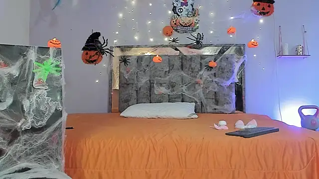 Im letty online show from October 31, 8:05 pm