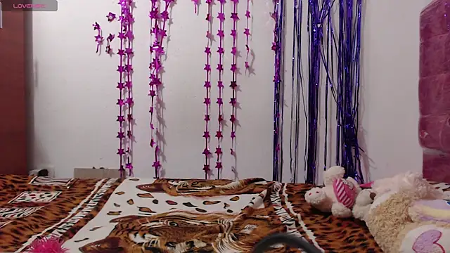 toxic sweet  online show from April 2, 7:15 am