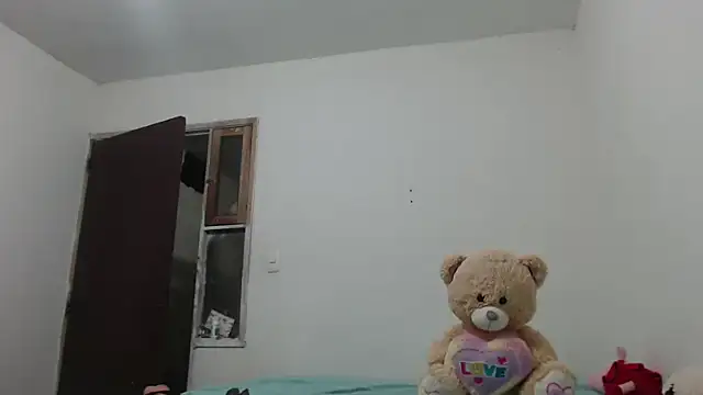 toxic sweet  online show from March 18, 5:10 am