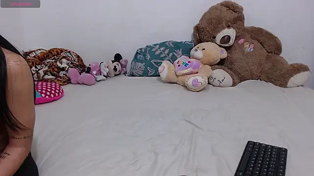 toxic sweet  online show from December 20, 4:26 am