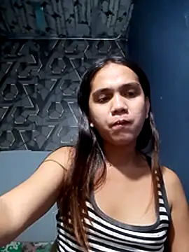 lexyyr17 online show from February 22, 10:44 pm