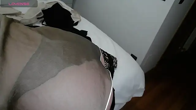 paulaSTendhal online show from February 5, 2:18 am