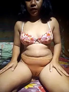 hotmomma8 online show from November 1, 8:36 pm