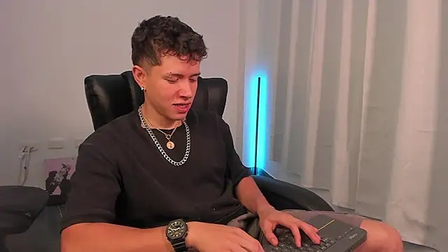 Snapshot of nathan_blake chatting on September 11, 8:42 pm nathan blake online show from September 11, 8:42 pm