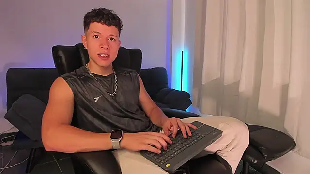 Snapshot of nathan_blake chatting on September 26, 1:18 pm nathan blake online show from September 26, 1:18 pm