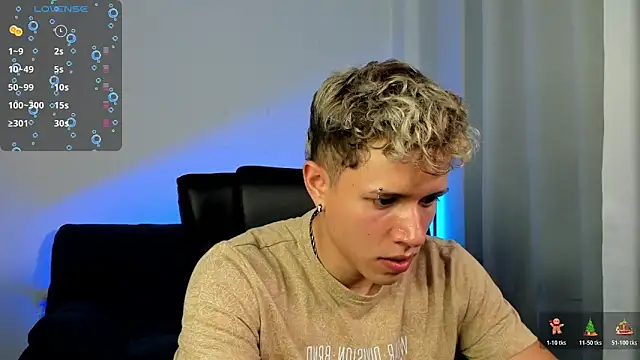 Snapshot of nathan_blake chatting on October 20, 10:32 pm nathan blake online show from October 20, 10:32 pm