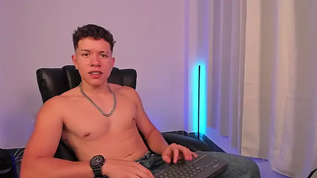 Snapshot of nathan_blake chatting on September 12, 10:09 pm nathan blake online show from September 12, 10:09 pm