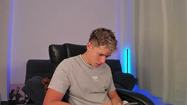 Snapshot of nathan_blake chatting on November 5, 7:50 pm nathan blake online show from November 5, 7:50 pm