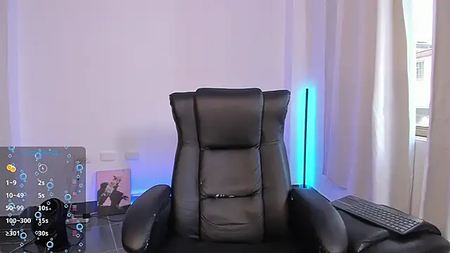 Snapshot of nathan_blake chatting on September 17, 8:00 pm nathan blake online show from September 17, 8:00 pm