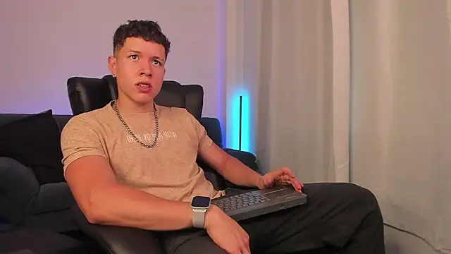 Snapshot of nathan_blake chatting on September 29, 8:36 pm nathan blake online show from September 29, 8:36 pm