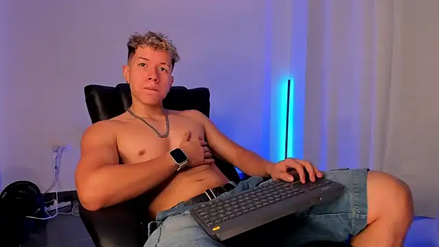 Snapshot of nathan_blake chatting on October 11, 5:03 pm nathan blake online show from October 11, 5:03 pm