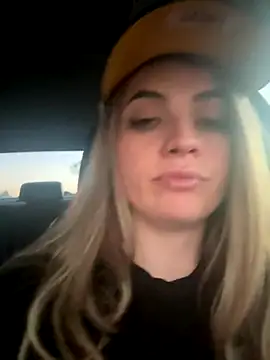 M1l3yD3w online show from September 25, 1:44 am