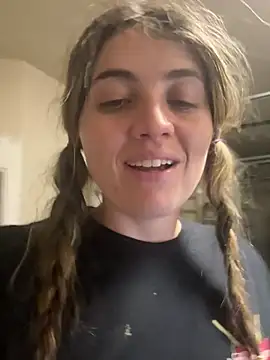 M1l3yD3w online show from April 21, 2:25 am