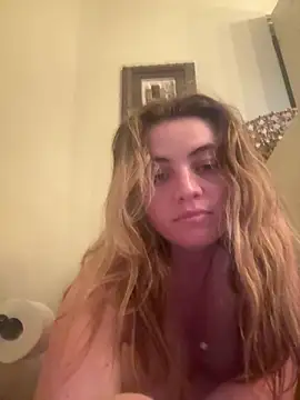 M1l3yD3w online show from May 30, 2:18 am