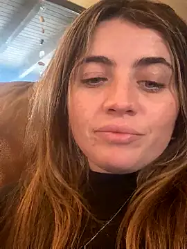 M1l3yD3w online show from November 15, 11:09 pm