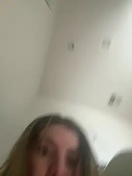 M1l3yD3w online show from February 14, 8:09 pm