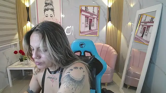 Jade Jones a online show from December 23, 3:50 am