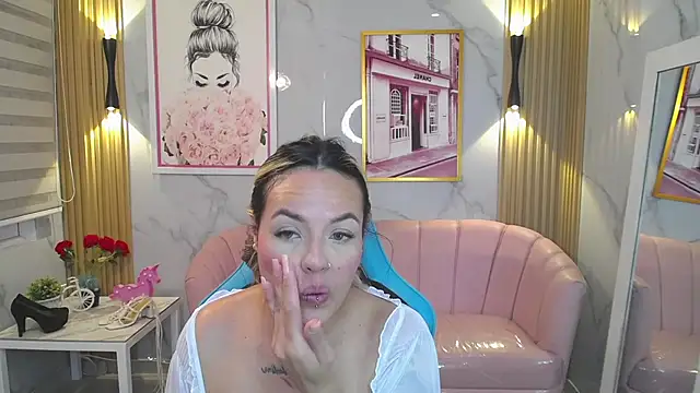 Jade Jones a online show from September 18, 3:53 am