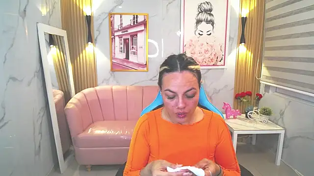 Jade Jones a online show from September 19, 3:43 am