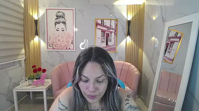 Jade Jones a online show from December 5, 3:38 am