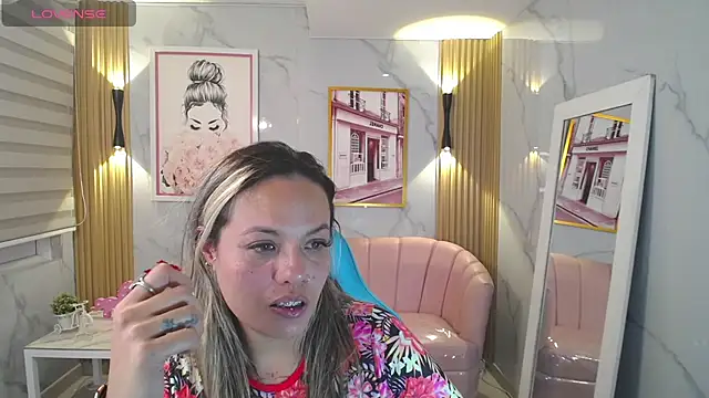 Jade Jones a online show from November 2, 3:44 am