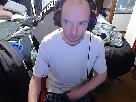 womenhateme69 online show from April 17, 7:00 am