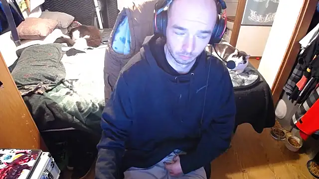 womenhateme69 online show from March 12, 4:07 am