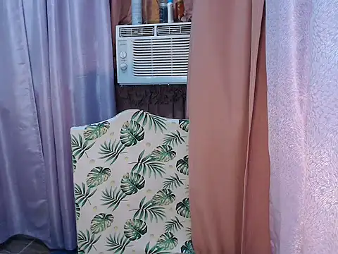 042787DONNA online show from April 8, 1:18 am