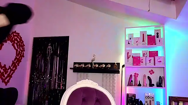 kulteacher online show from April 2, 9:05 am