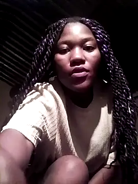 Snapshot of Miss_thorne chatting on October 18, 2:24 am Miss thorne online show from October 18, 2:24 am