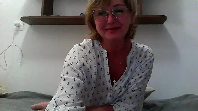 IrynaMolbertx online show from September 24, 7:42 pm