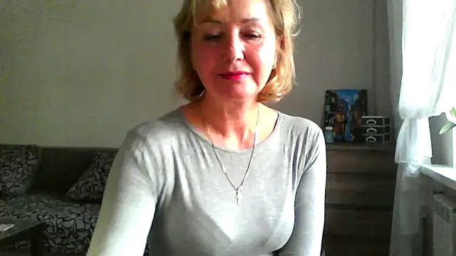 IrynaMolbertx online show from October 11, 8:04 am