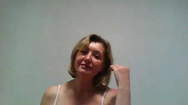 IrynaMolbertx online show from October 21, 7:02 pm