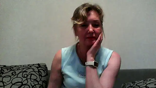 IrynaMolbertx online show from October 14, 7:03 pm