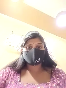 Snapshot of reena502 chatting on September 18, 4:37 am reena502 online show from September 18, 4:37 am