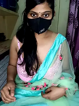 Snapshot of reena502 chatting on October 3, 5:31 am reena502 online show from October 3, 5:31 am