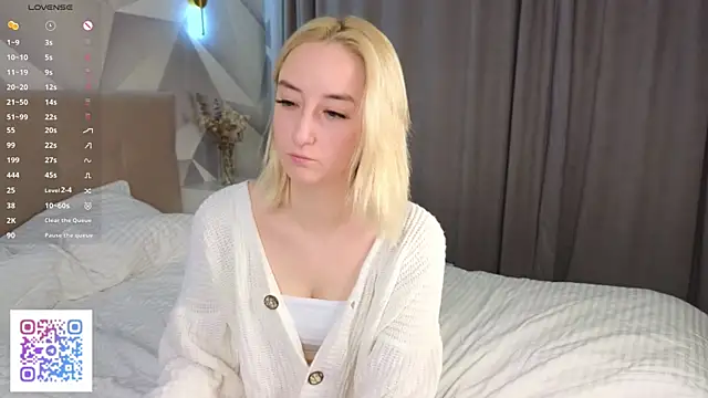 JodeeThu online show from December 3, 5:19 am