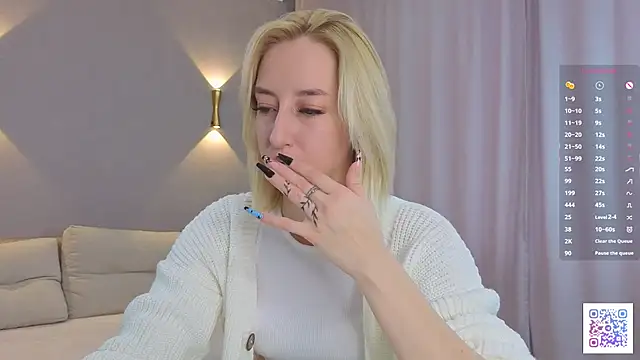 JodeeThu online show from October 29, 5:39 am