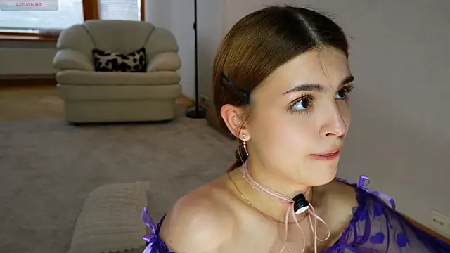 Eva Zill online show from May 24, 8:14 am