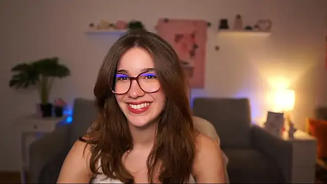 kissie cat online show from March 26, 2:04 pm