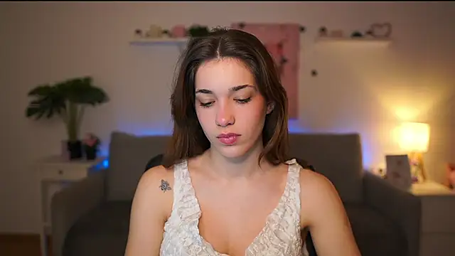 kissie cat online show from January 15, 2:20 pm