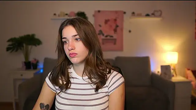 kissie cat online show from January 8, 2:23 pm