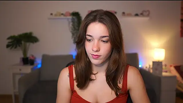 Snapshot of kissie_cat chatting on December 3, 2:16 pm kissie cat online show from December 3, 2:16 pm